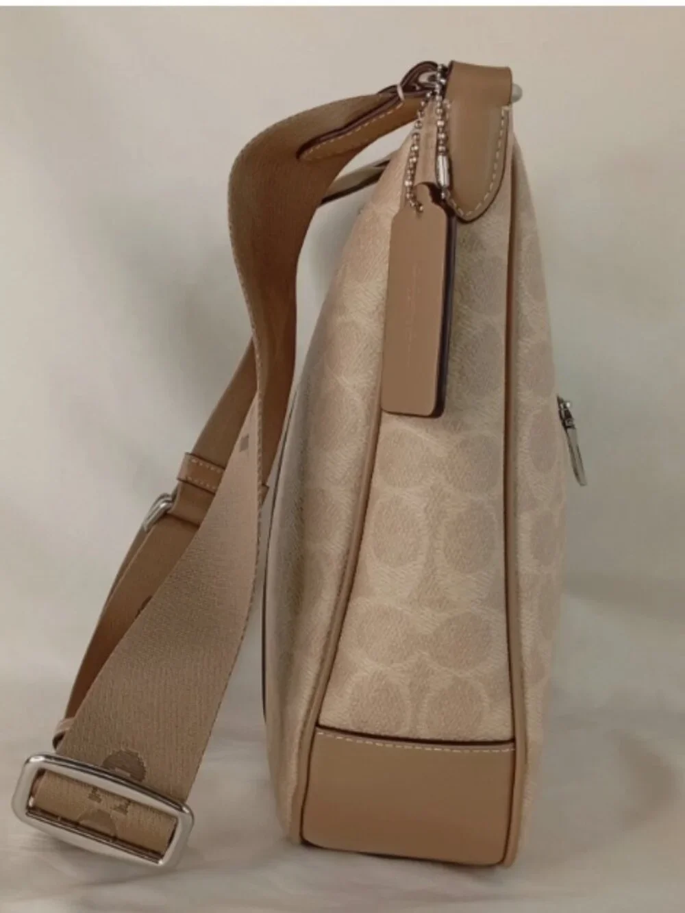 Coach Ellie File Bag In Signature Canvas w/ Stripe Taupe CZ183 Used *BAG ONLY*